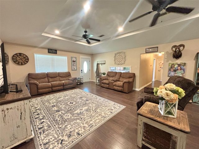 4829 Fm 1632, Woodville, TX 75979