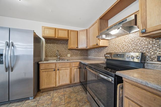 1100 Holbrook Road D, Homewood, IL 60430