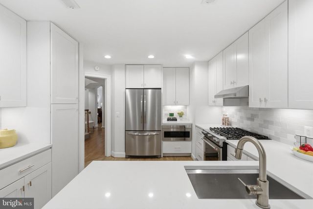 4006 HIGHWOOD CT NW, Washington, DC 20007