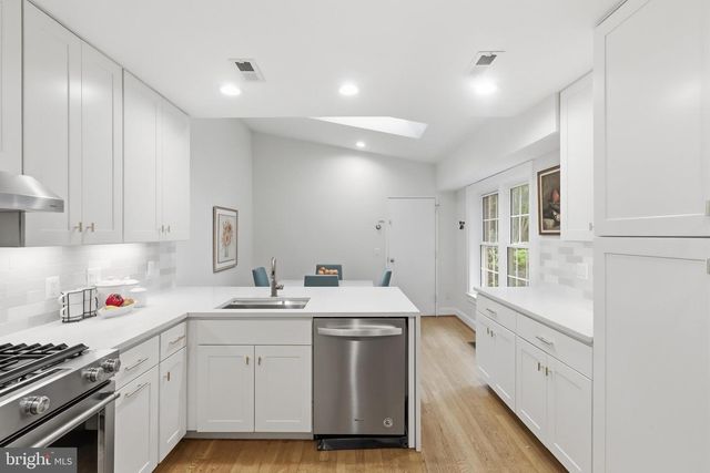 4006 HIGHWOOD CT NW, Washington, DC 20007