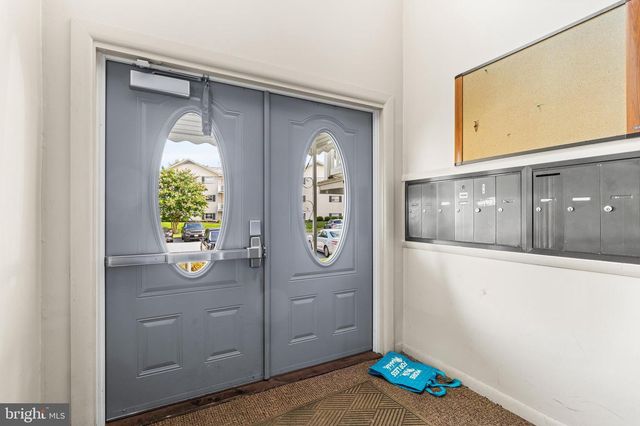 6 WARREN LODGE CT #2D, Cockeysville, MD 21030