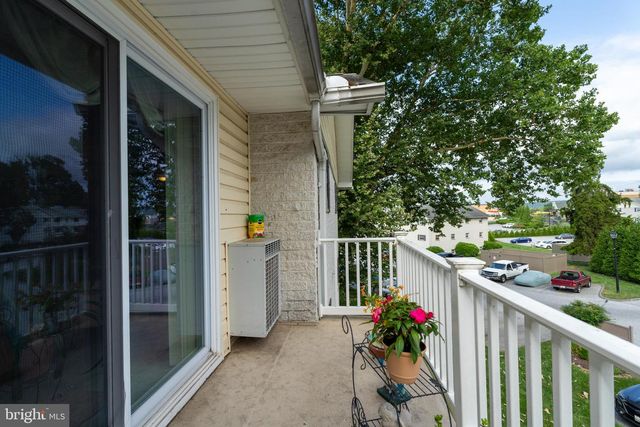 6 WARREN LODGE CT #2D, Cockeysville, MD 21030