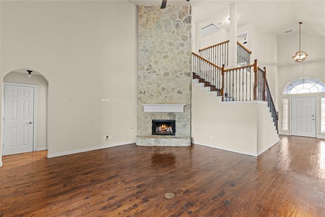 613 Windward Drive, Murphy, TX 75094