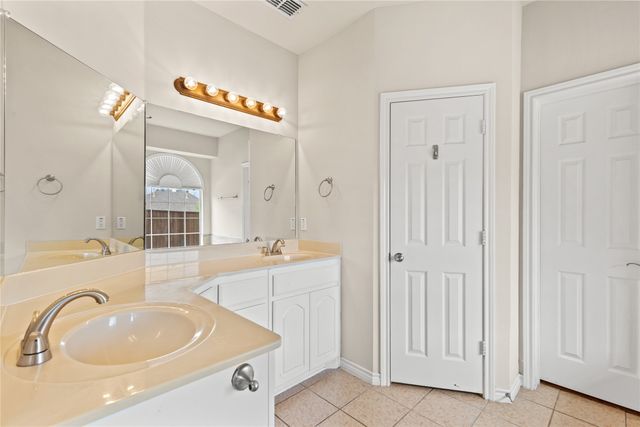 613 Windward Drive, Murphy, TX 75094