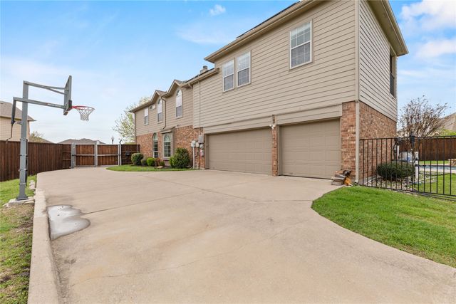 613 Windward Drive, Murphy, TX 75094