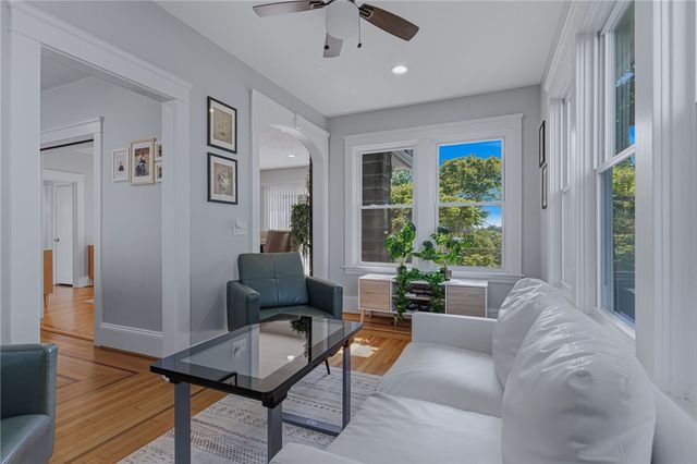 1175 Lonsdale Avenue, Lincoln, RI 02865