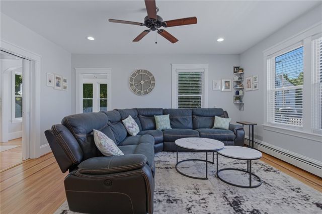1175 Lonsdale Avenue, Lincoln, RI 02865