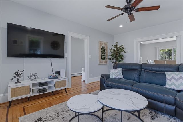 1175 Lonsdale Avenue, Lincoln, RI 02865