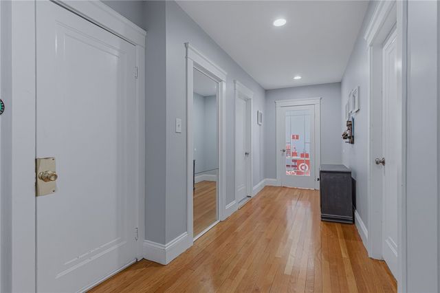 1175 Lonsdale Avenue, Lincoln, RI 02865