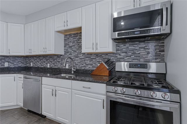 1175 Lonsdale Avenue, Lincoln, RI 02865