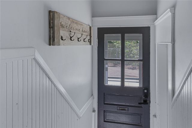 1175 Lonsdale Avenue, Lincoln, RI 02865