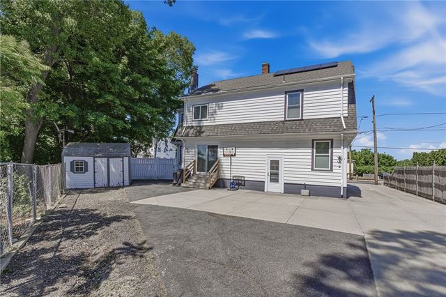 1175 Lonsdale Avenue, Lincoln, RI 02865