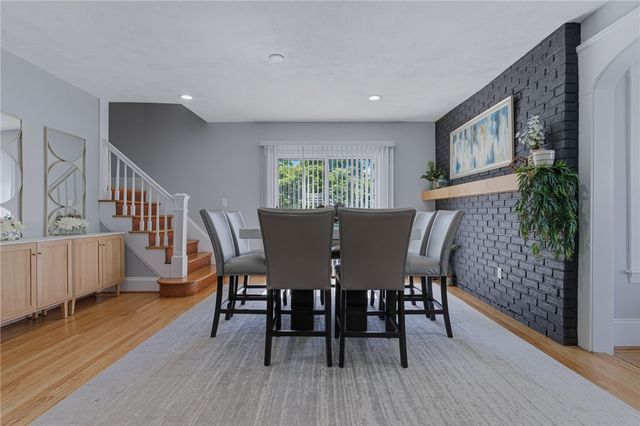 1175 Lonsdale Avenue, Lincoln, RI 02865
