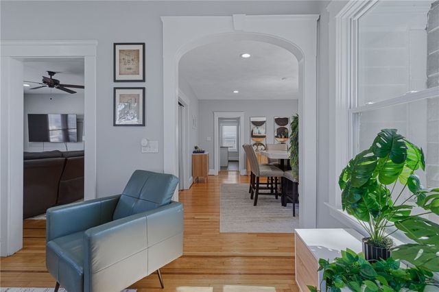 1175 Lonsdale Avenue, Lincoln, RI 02865