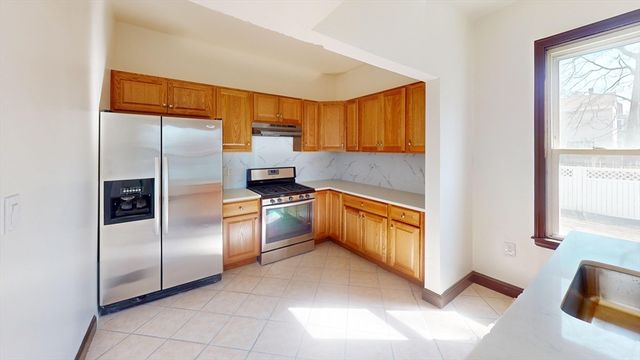 45 Henry Ave 1, Lynn, MA 01902