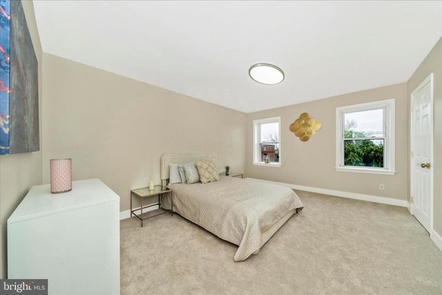 5045 SHERIFF RD NE, Washington, DC 20019