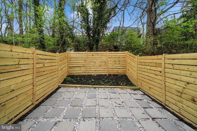 5045 SHERIFF RD NE, Washington, DC 20019