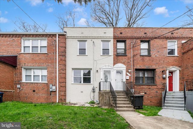 5045 SHERIFF RD NE, Washington, DC 20019