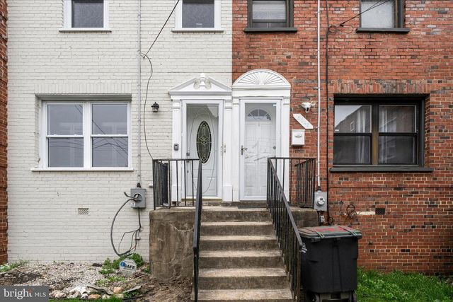 5045 SHERIFF RD NE, Washington, DC 20019