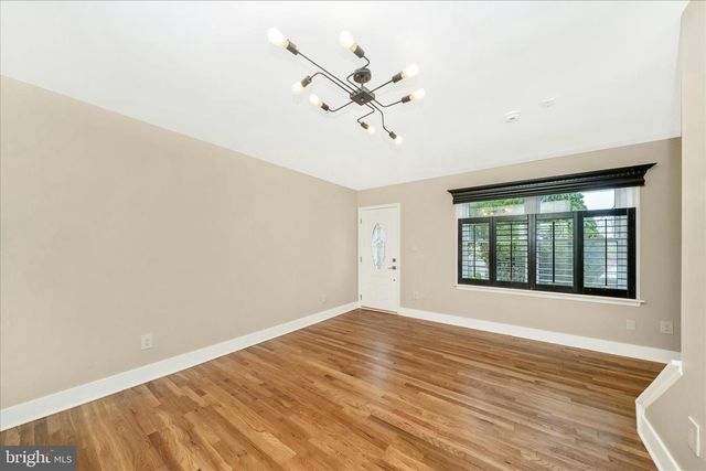 5045 SHERIFF RD NE, Washington, DC 20019