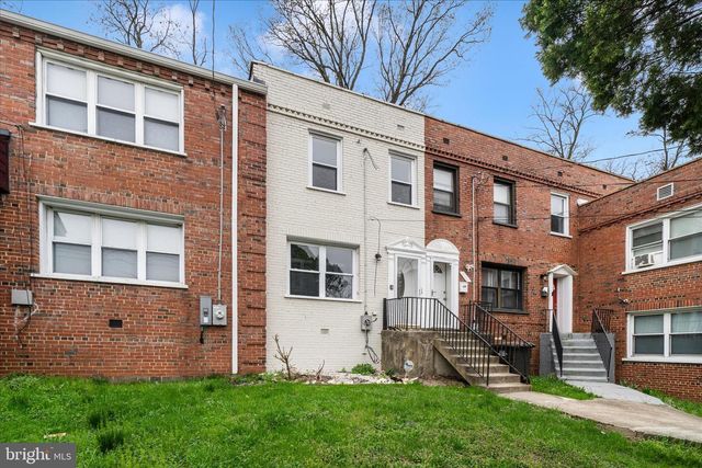 5045 SHERIFF RD NE, Washington, DC 20019