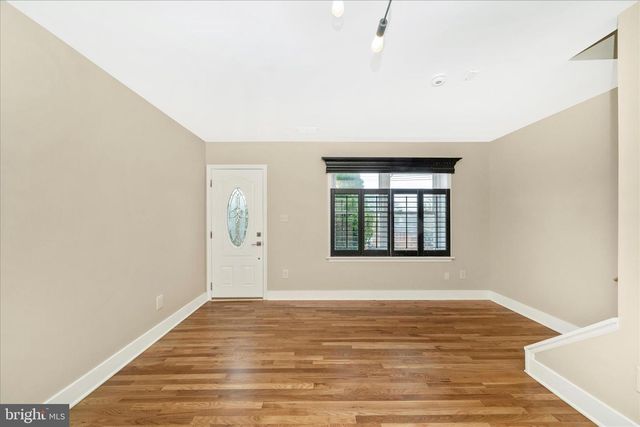 5045 SHERIFF RD NE, Washington, DC 20019