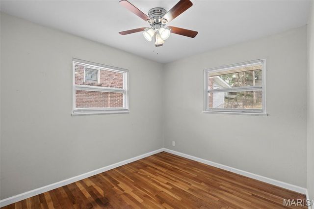 2327 Esther Avenue, St Louis, MO 63139