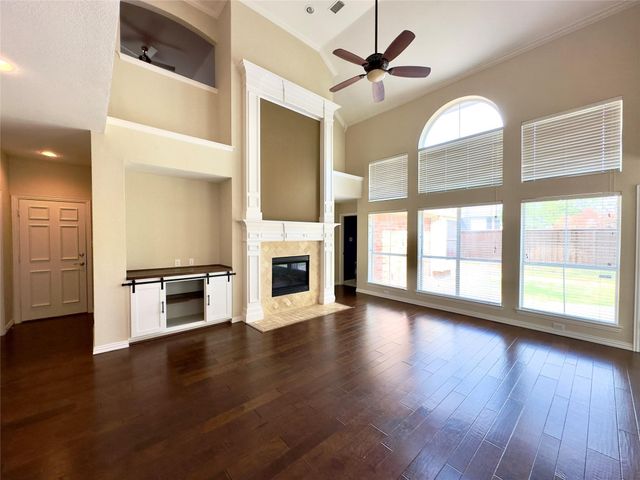 1605 Crown Point Road, Mckinney, TX 75072
