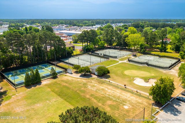 3004 Westview Drive, Greenville, NC 27834