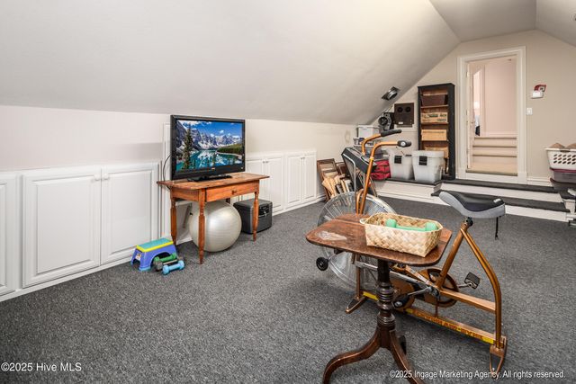 3004 Westview Drive, Greenville, NC 27834
