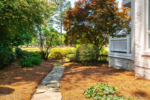 3004 Westview Drive, Greenville, NC 27834
