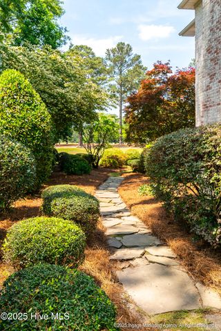 3004 Westview Drive, Greenville, NC 27834