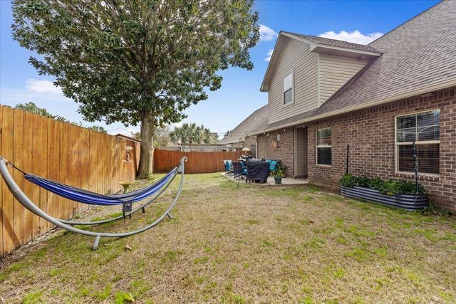 1914 Mooring Drive, Navarre, FL 32566