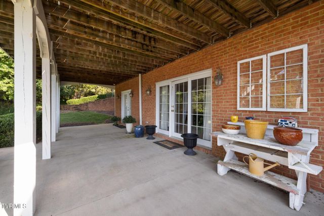 161 Golf Ridge Drive, Kingsport, TN 37664