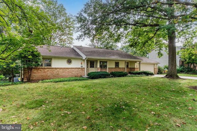 811 MANDY LN, Camp Hill, PA 17011