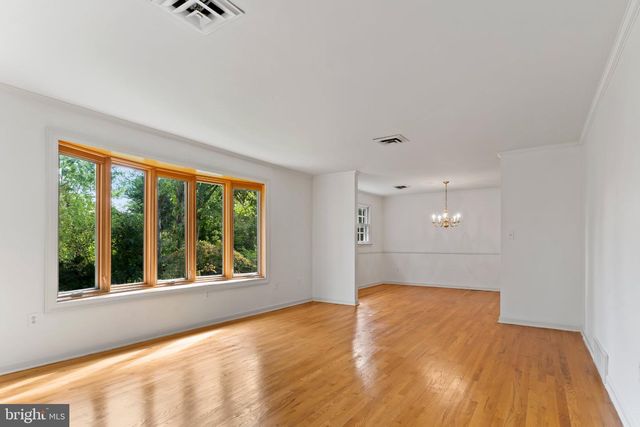 811 MANDY LN, Camp Hill, PA 17011