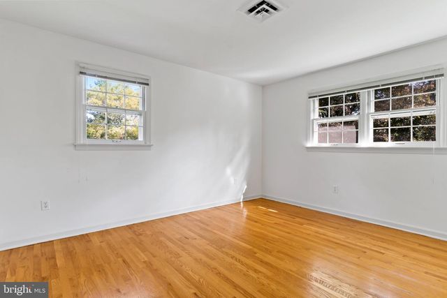 811 MANDY LN, Camp Hill, PA 17011