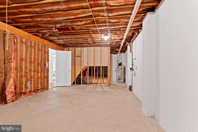 811 MANDY LN, Camp Hill, PA 17011