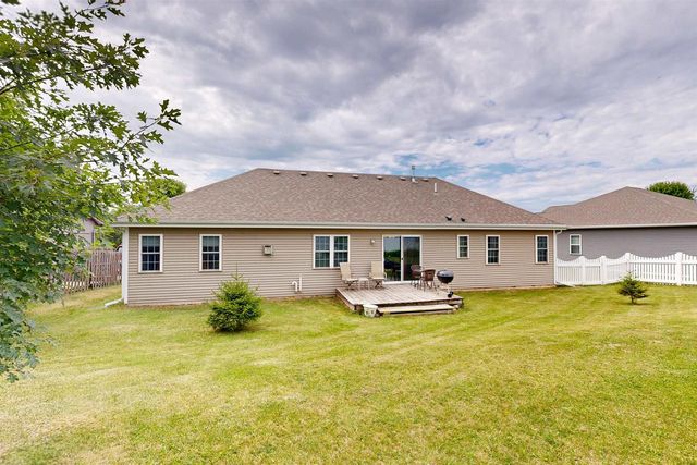 113 Michelle Drive, Johnson Creek, WI 53038