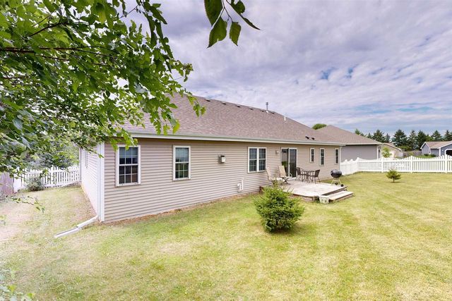 113 Michelle Drive, Johnson Creek, WI 53038
