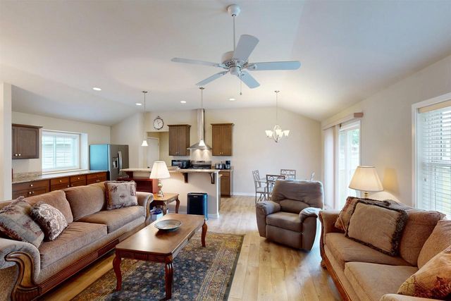 113 Michelle Drive, Johnson Creek, WI 53038