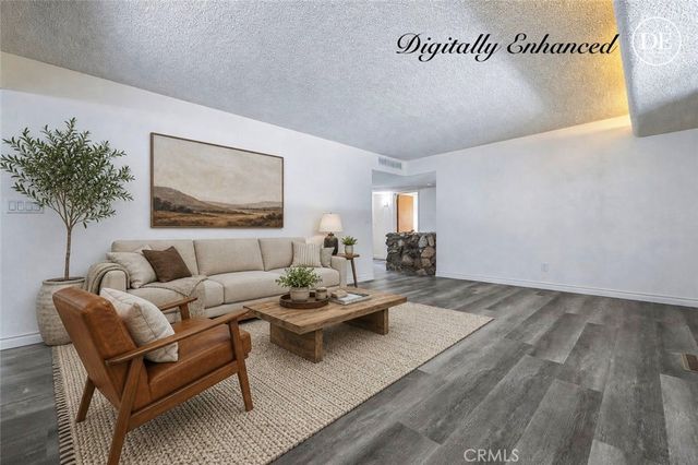 947 S Stanford Avenue, Fresno, CA 93727