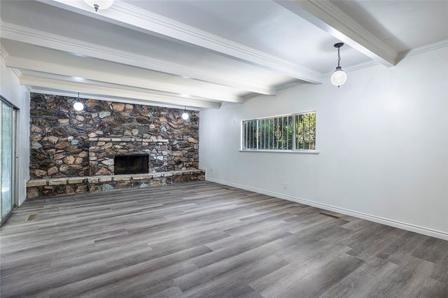 947 S Stanford Avenue, Fresno, CA 93727