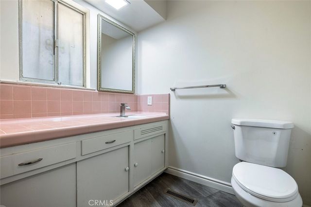 947 S Stanford Avenue, Fresno, CA 93727