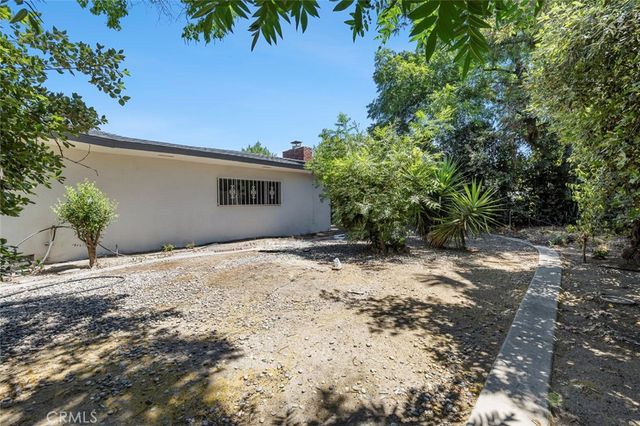 947 S Stanford Avenue, Fresno, CA 93727