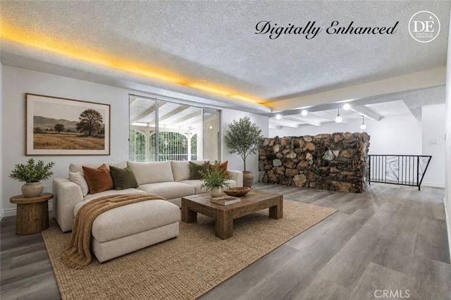 947 S Stanford Avenue, Fresno, CA 93727