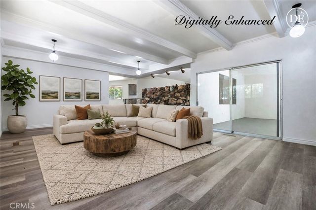 947 S Stanford Avenue, Fresno, CA 93727