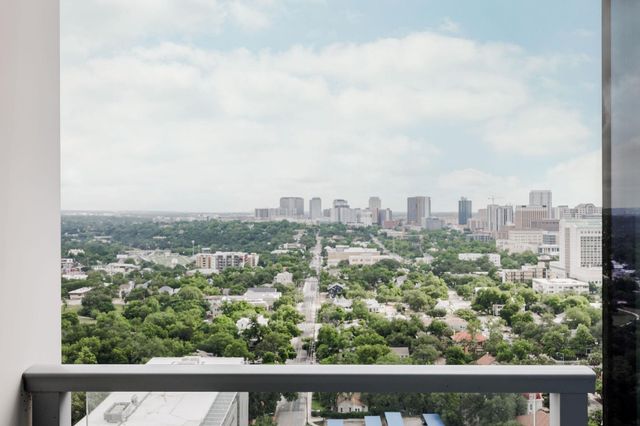 501 West Ave 2404, Austin, TX 78701