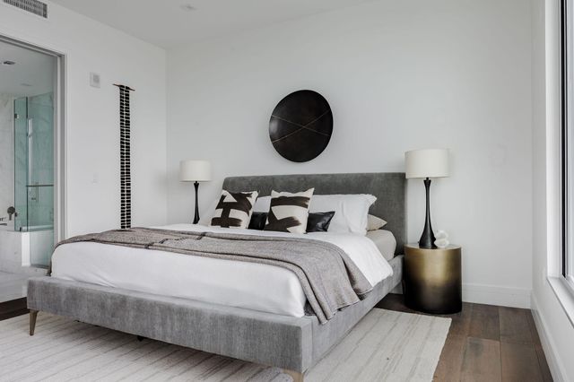 501 West Ave 2404, Austin, TX 78701
