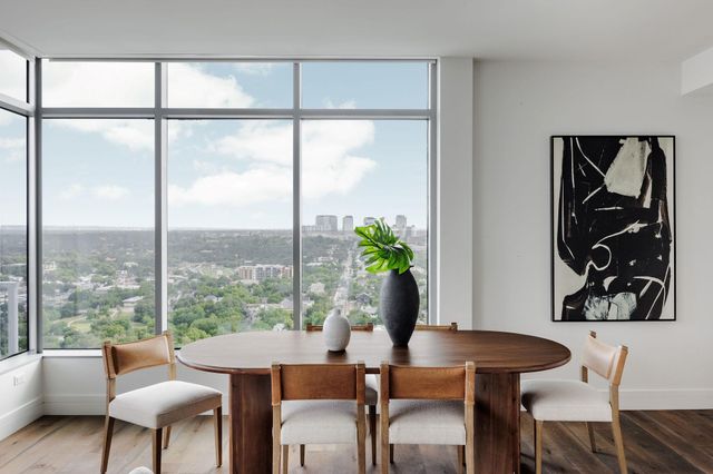 501 West Ave 2404, Austin, TX 78701